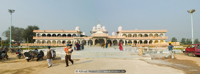 img0017.jpg