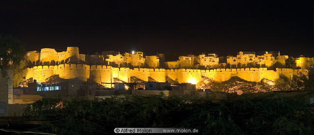 img0065.jpg