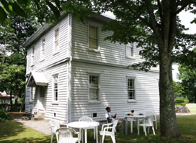 img0010.jpg