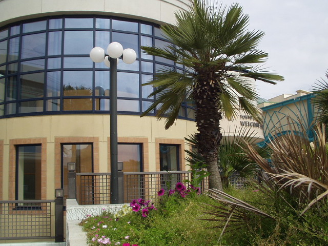 img0000.jpg