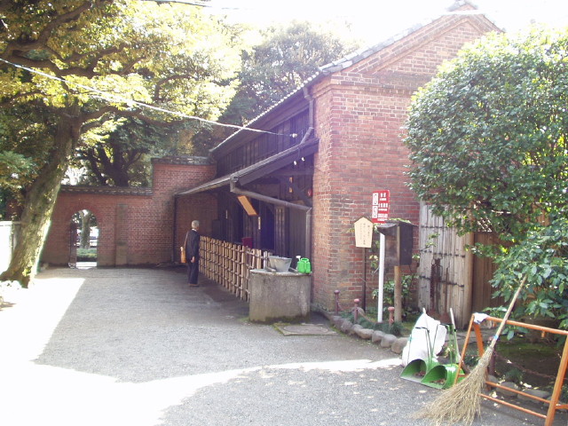 img0008.jpg
