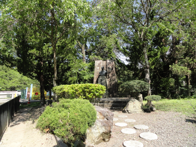 img0011.jpg