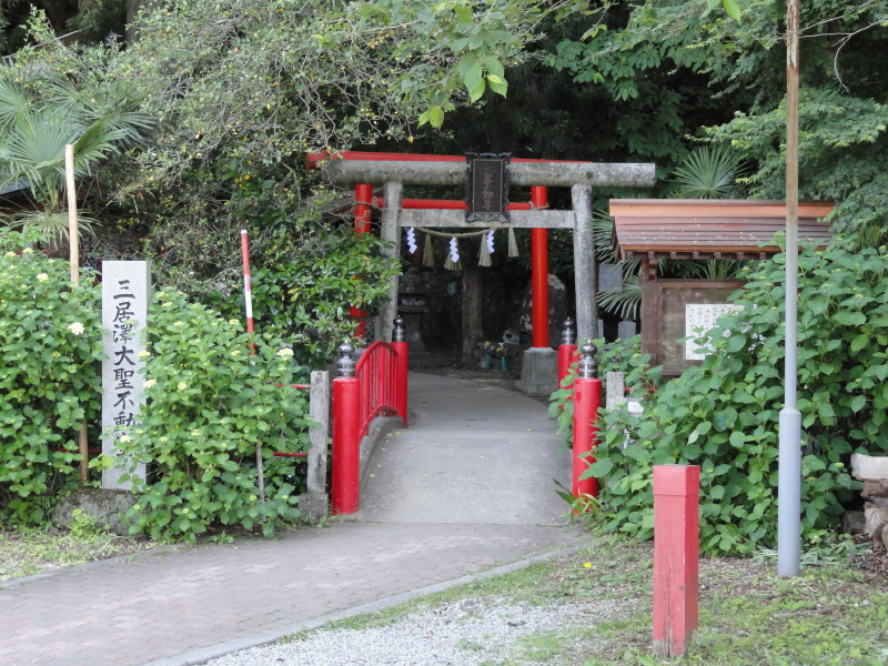 img0012.jpg
