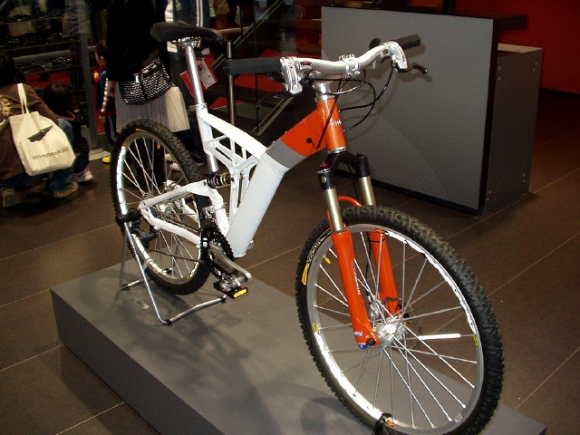 img0032.jpg