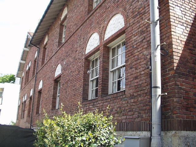 img0002.jpg